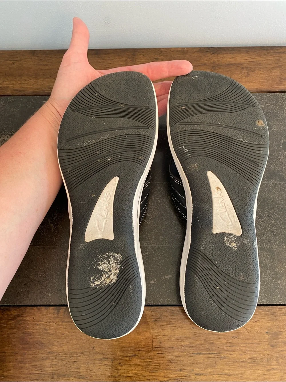 Clarks Women’s Cloudsteppers Flip-flops